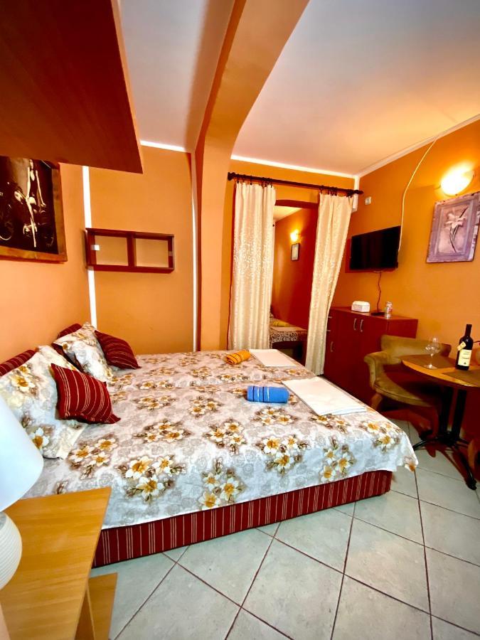 Vila Duricic 300M Od Mora Hotel Thenovici Luaran gambar