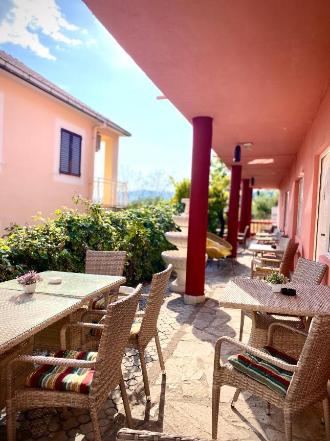 Vila Duricic 300M Od Mora Hotel Thenovici Luaran gambar